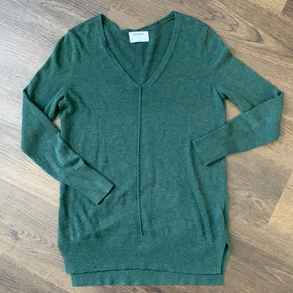 Old Navy Sweaters - Old Navy forest green v neck sweater size small